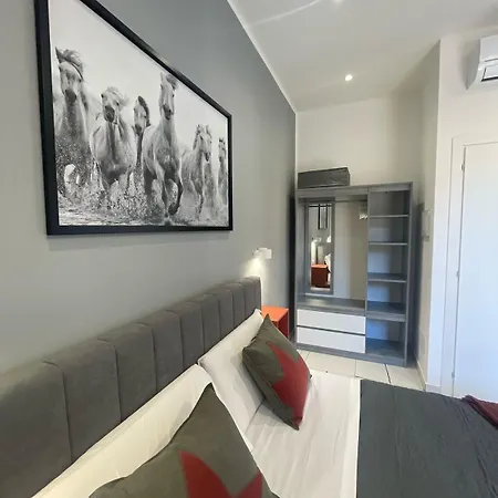 ゲストハウス Laura ラ・スペツィア