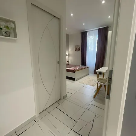 Laura ゲストハウス ラ・スペツィア