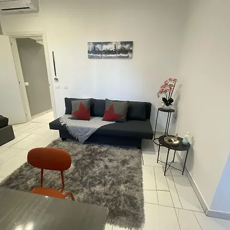 Laura 3* ラ・スペツィア