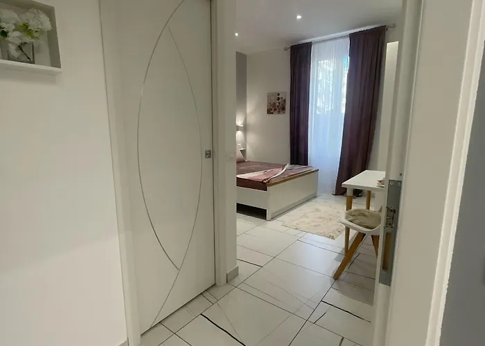 Laura Pensionat La Spezia